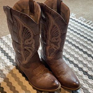 cowgirl boots
